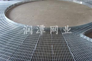 應用于電廠的異形鋼格柵踏步板
