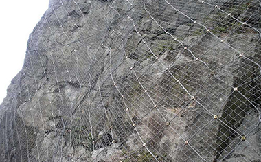 柔性防護(hù)網(wǎng)安裝施工