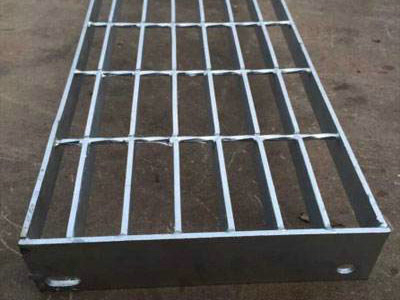 手工焊接鋼格板